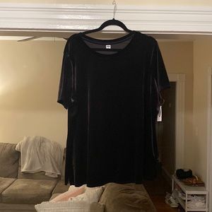 NWT old navy plus 1x velvet black top